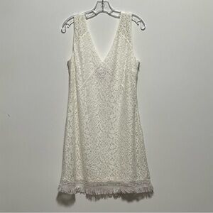 Jessica Simpson Elegant Ivory floral Intricate Lace Sleeveless vneck Shift Dress